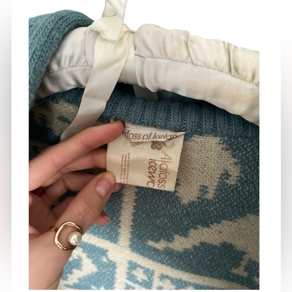 Alafoss of Iceland 100% Alpaca Winter Poncho/Cape Coat - Picture 4 of 7